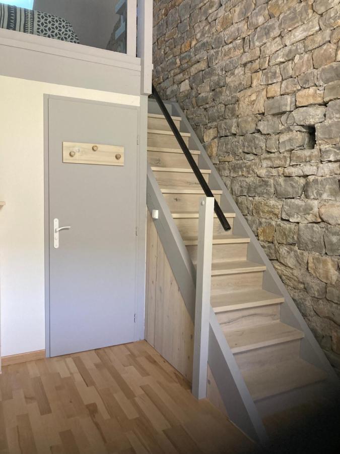 La Chambre Des Bobines Montigny-sur-l'Ain Dış mekan fotoğraf